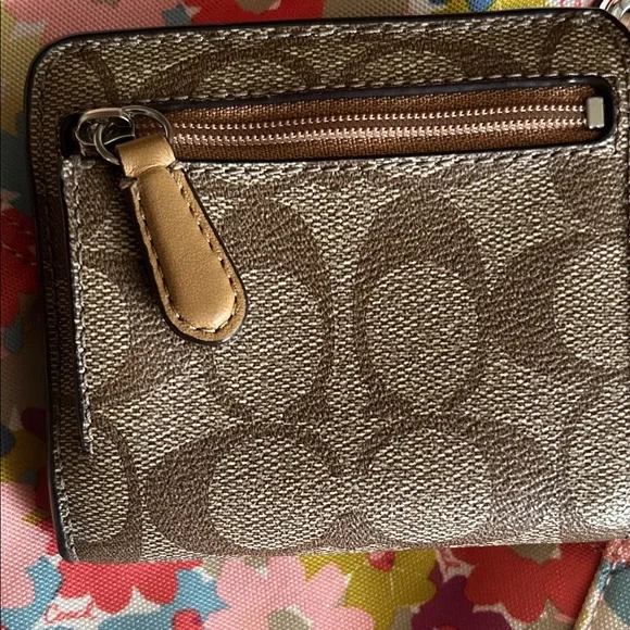 Coach 2014 Peyton Floral Drawstring Bucket Bag & Wallet in Discontinued Pattern - Picture 15 of 16